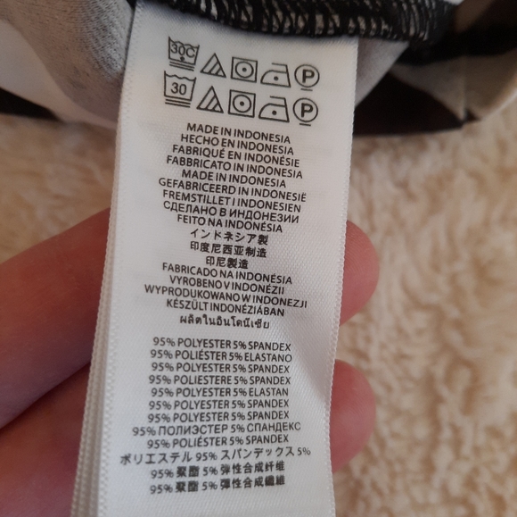 🔥🔥🔥SALE🔥🔥🔥NWOT Michael Kors Zebra Top & Skirt Set - Picture 10 of 10